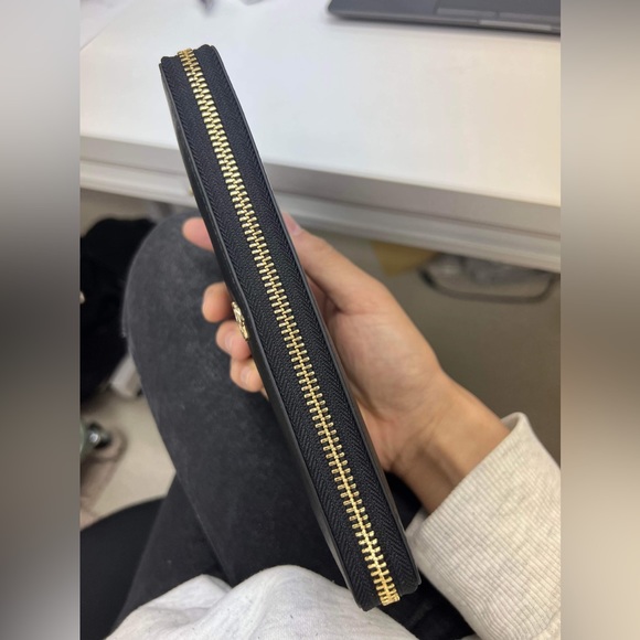 New Black Tory Burch Wallet - Picture 6 of 9